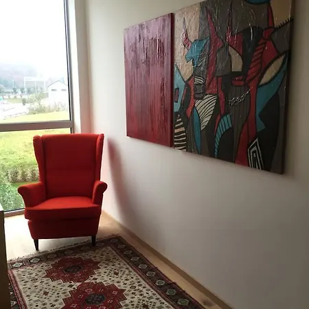 Lakeview Apartment